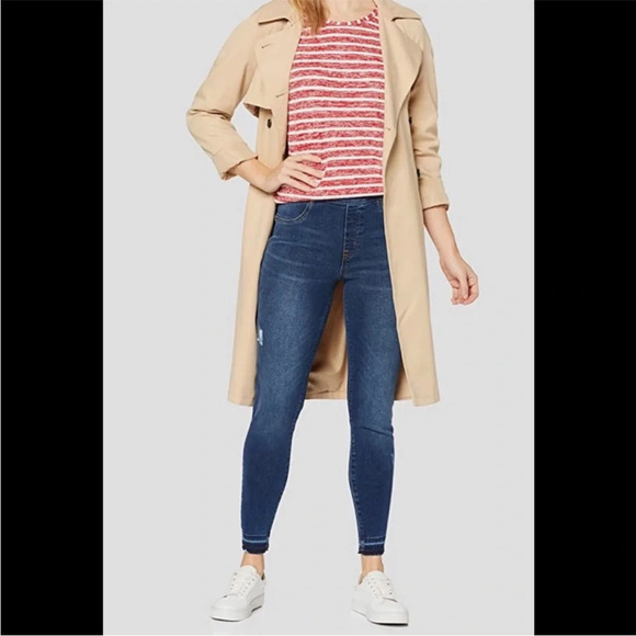 SPANX Denim - SPANX Distressed Crop Capri Skinny Denim Legging Med Dark Wash Raw Hem Size MP